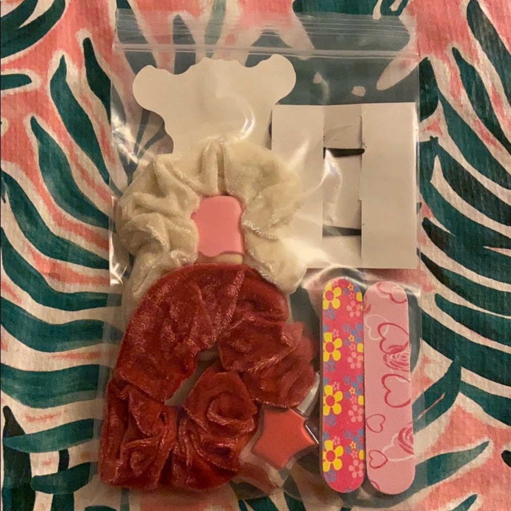10 Piece Girls Hair & Nail Accessories Bundle NWOT - Picture 3 of 11